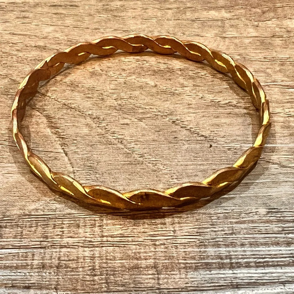 Golden Bangle with Intertwined Design - Picture 1 of 3